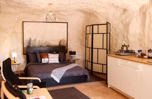 Moab House | Charming Cave near Incredible Outdoor Activities for an Amazing Adventure in Moab, Utah