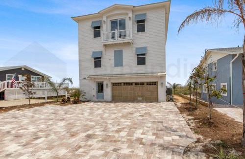 Ocean Cay House | 1088 S, Fletcher Ave home
