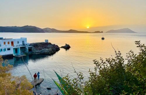 Milos Villa | Utopia boutique villa on-in the water between 2 seas ideal 5 people