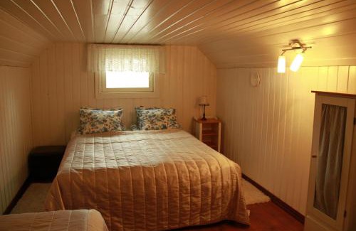 Vaaksy Hotel | Vääksyn Apteekinmajoitus