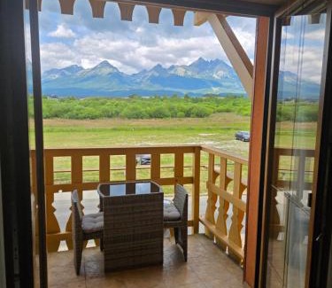Velka Lomnica Apartment | Výhľadový apartmán Golf s garážovým státim