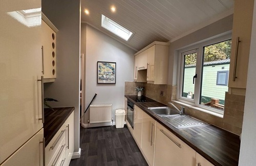 Windermere Cabin | V+B's Hygge, Gorgeous Lake View at V&B Hygge