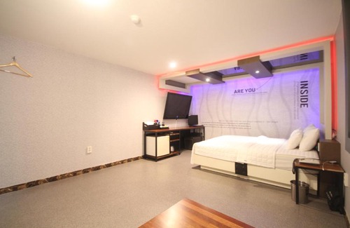Busanjin Hotel | v motel