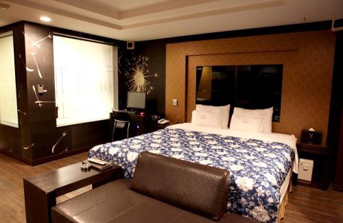 Seo Hotel | V Motel Songdo