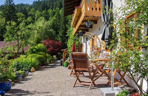 Ramsau Apartment | Vacation apartment Hoher Göll, 2-3 persons, 60 sqm, shower/WC, balcony, TV, W-LAN
