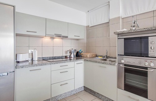 El Medano Apartment | Vacation Apartment "Casa Médano 18" with Sea & Mountain Views & Wi-Fi