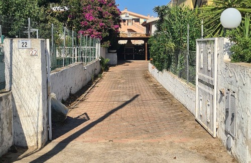 La Caletta Cabin | Vacation apartment in La Caletta, just a few minutes from the beach