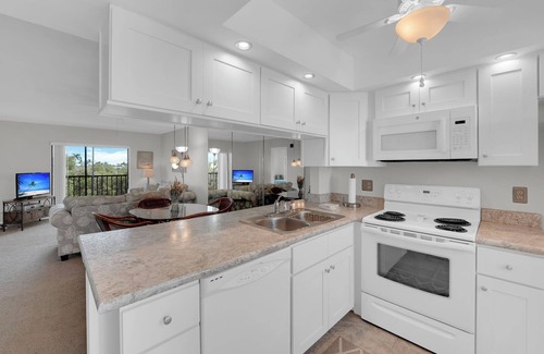 South Island Condo | Vacation At Admiral's Bay 148! Fun In The Sun! 2B/2B Condo Walk To Beach!