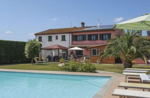 Crespina House | Vacation home Casolare Lavoria (CRI200) in Crespina Lorenzana - 8 persons, 3 bedrooms