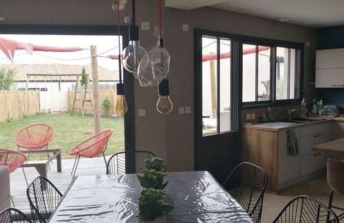 Marsilly House | Vacation home 7 kms from the port of la rochelle and île de ré