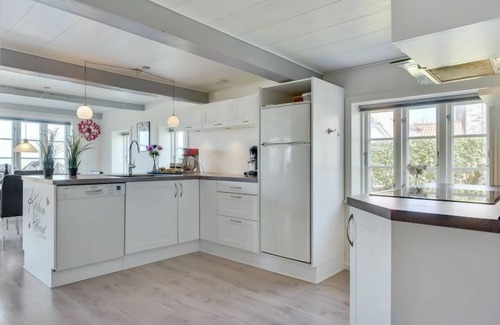 Ballum House | Vacation home "Ejna" by Interhome