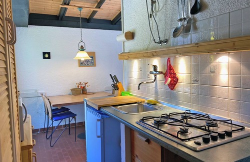 Aer Apartment | Vacation home for up to 5 people with pool