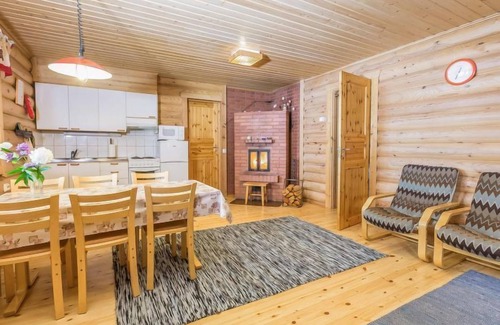 Hiukkajoki House | Vacation home Hauki by Interhome