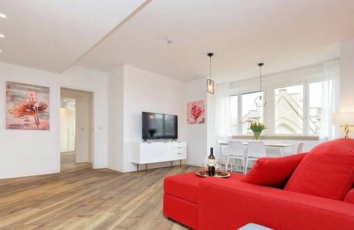 Sallustiano House | Vacation Home in Rome with 2 bedrooms sleeps 6