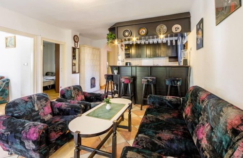 Balatonfenyves House | Vacation home Kiwi by Interhome