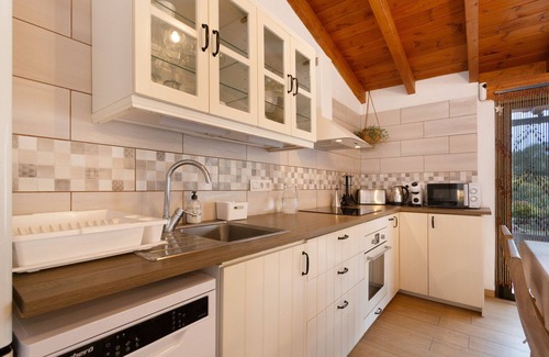 Garachico House | Vacation Home 'La Vega' with Private Pool, Private Terrace and Wi-Fi