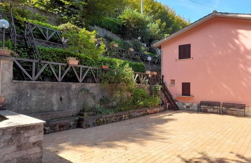 Serrone Ski Chalet | VACATION HOME LE TERRAZZE - STRUCTURE IN THE MOUNTAINS, WELCOMES PETS