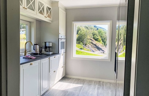 Hyllestad House | Vacation home Sjøtun by Interhome