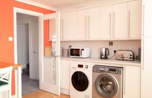 Eyre House | Vacation home Solas by Interhome