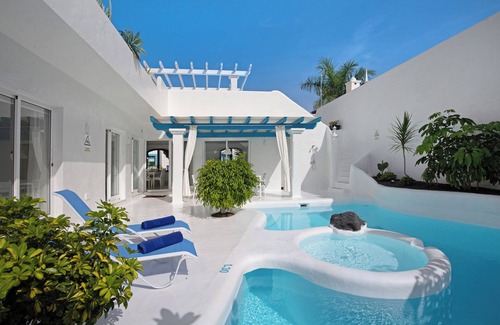 Geafond Villa | Vacation Home "Villa 34" with Mountain View, Pool & Wi-Fi