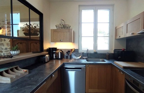 Quineville Cottage | Vacation home with direct beach access and garden in Quinéville