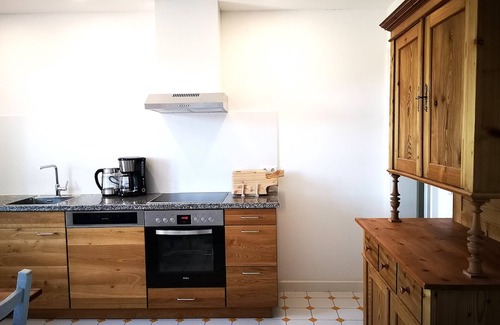 Neuweiler House | Vacation home with garden and fireplace, 140sqm, 1-4 bedrooms, 1-7 persons