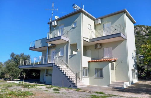 West Mani House | Vacation home with incredible panoramic sea views, ideal for workation