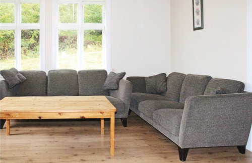 Fusa Apartment | Vacation home with two separate living units.