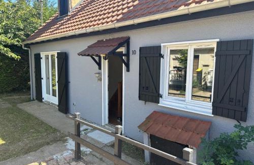 Monnerville House | Vacation House in Quiet Village