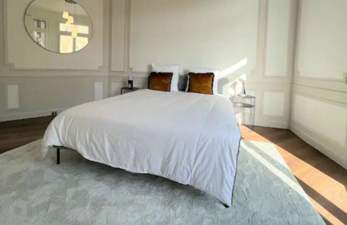 Menton Apartment | Vacation in a palace; On the French Riviera, between Italy and Monaco