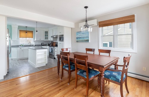 Bonnet Shores House | Vacation in this stunning home with gorgeous ocean views!