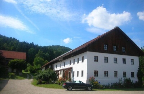 Pilgramsberg Apartment | Vacation on a bio-farm with a dog - quiet and relaxation in the Bavarian Forest