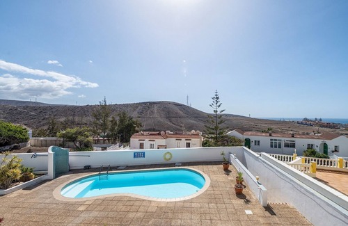 Arguineguin Apartment | Vacation 'Pomelo 2' with Sea View, Wi-Fi and Air Conditioning