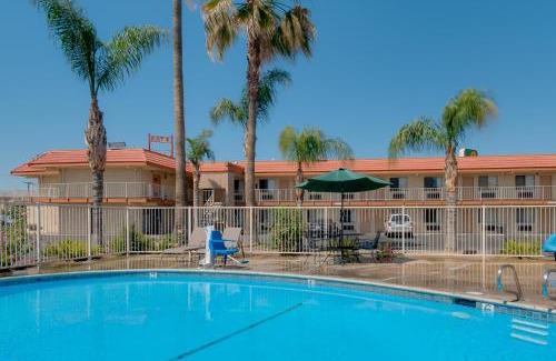 Oildale Hotel | Vagabond Inn Bakersfield North