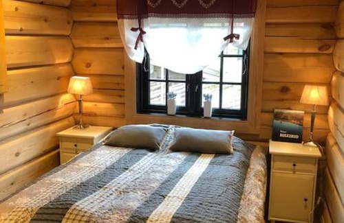 Nore og Uvdal Ski Chalet | Valdes Laftet tømmerhytte