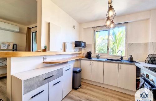 Sainte-Clotilde Centre Apartment | Valeriane, classé 3 étoiles - T2 de 45 m2 à Sainte-Clotilde