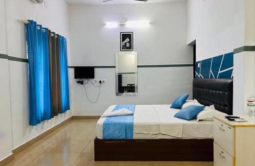 Muvattupuzha Hotel | Valiyaparambil residency