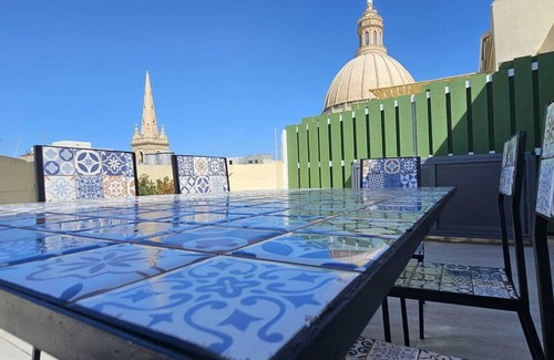 Valletta Apartment | Valletta Penthouse Cathedral view Terrace