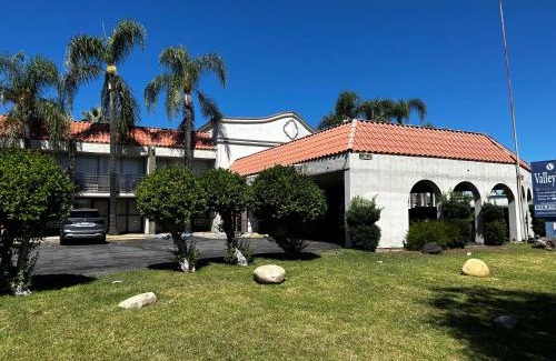 Mission Hills Hotel | Valley Inn