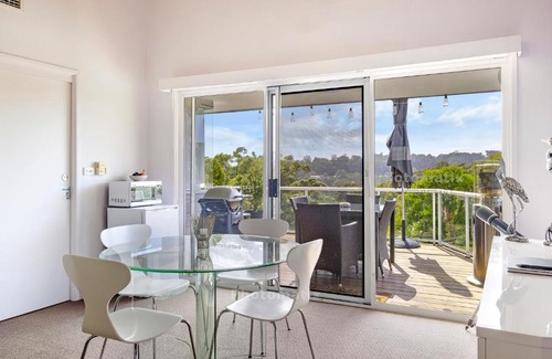 Cardiff Heights Bed & Breakfast | Valley View Bed and Breakfast