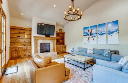 Intermountain House | Valley Views, Hot Tub and Parking Included