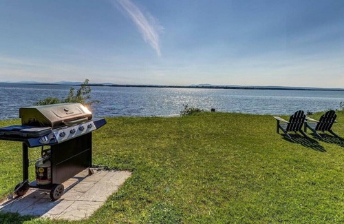 Grand Isle Cottage | Vancie's Cottage on Lake Champlain