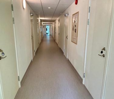 Lokholmen Hostel | Vandrarhem, Hostel in Hällestrand Semesterby