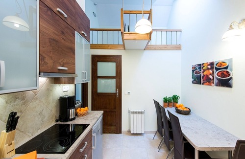 Wesoła Zachod Apartment | Vanilla 3, 4bdr 2bth apartment 5min to Krakow's Main Square
