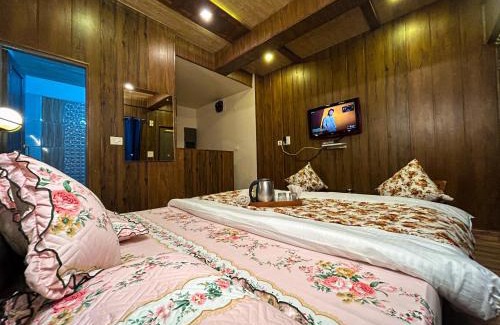 Kasauli House | Vanshika homes Near mall road