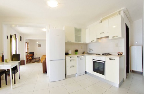 Selca House | Vast house for up to 18 people, near the beach