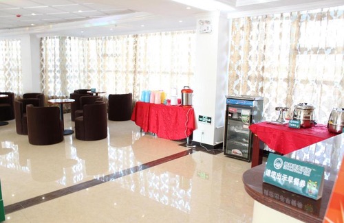Huanggang Hotel | Vatica Huanggang Luotian County City Square Hotel