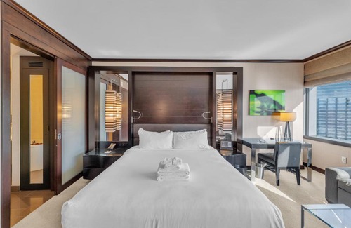 Las Vegas Strip Apartment | VDARA HOTEL Premium Studio Suite * FREE VALET PARKING