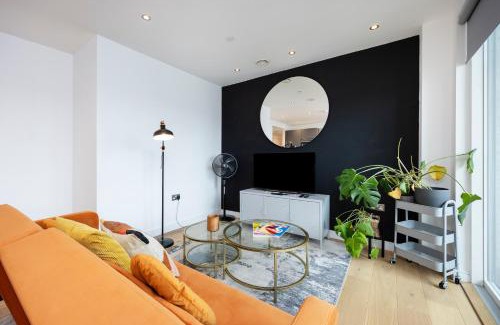 Latchmere Apartment | Veeve - The Battersea Skyview Apartment