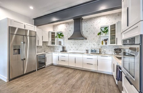 Foothills House | Vegas Luxury Stay, Strip Views, Rooftop, Pool, Spa